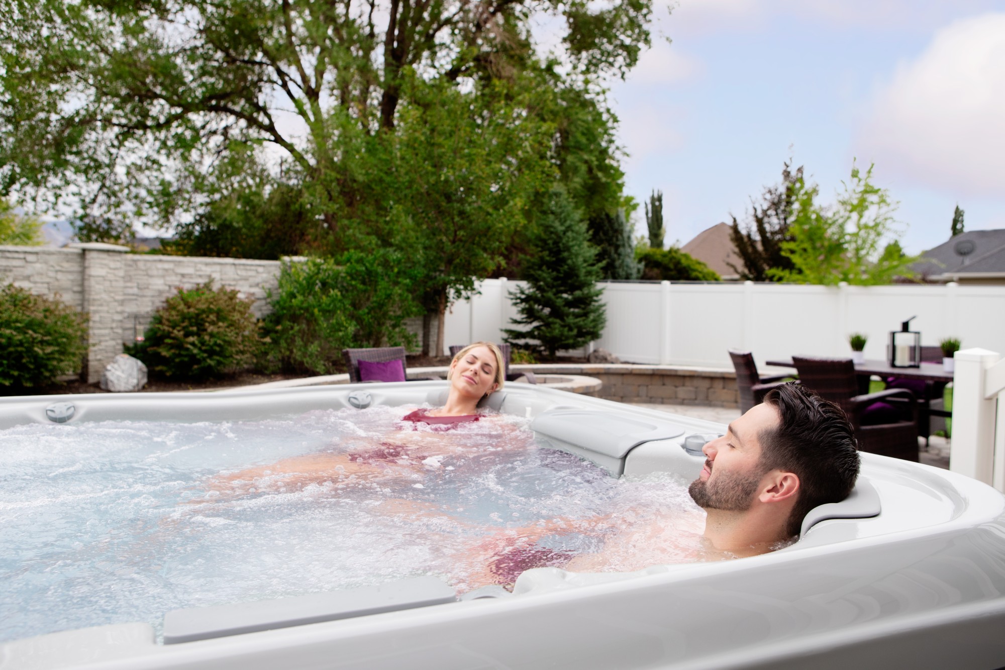 X-Series_Storm-Snow_Lifestyle_AC5I4032